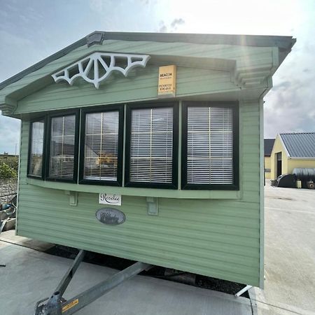 Вілла Seaside Chalet Quilty Екстер'єр фото
