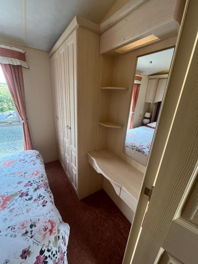 Вілла Seaside Chalet Quilty Екстер'єр фото