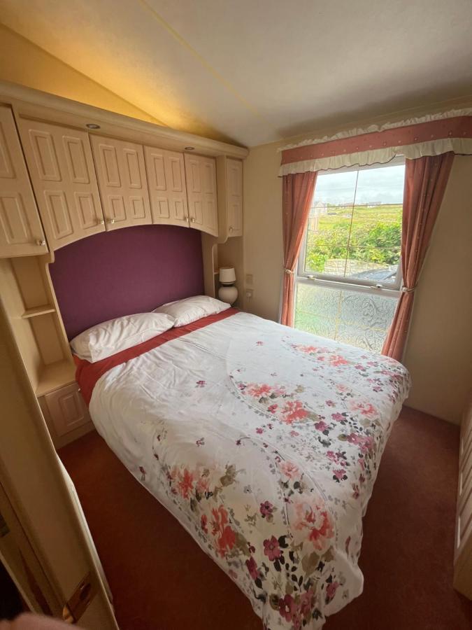 Вілла Seaside Chalet Quilty Екстер'єр фото